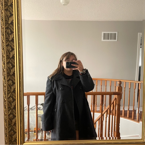 Grey Guess Peacoat from 2000s, size large - Picture 5 of 5